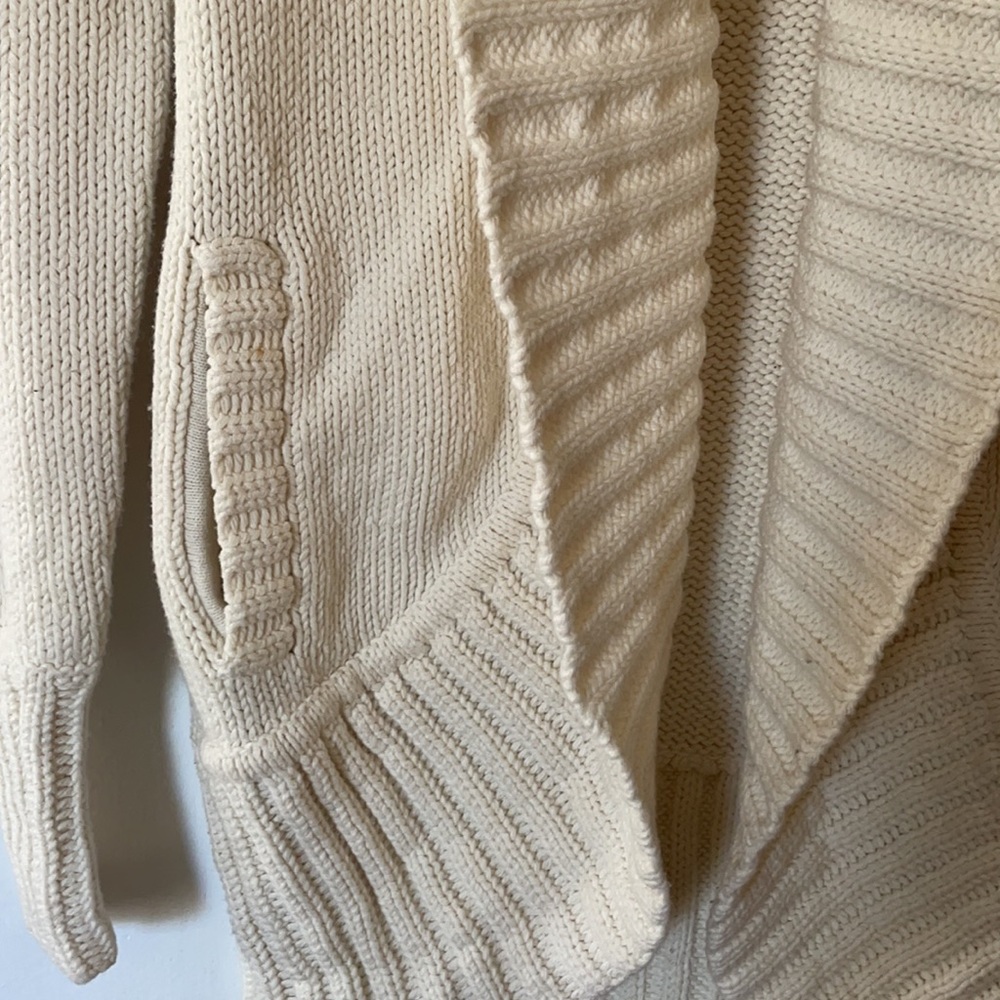 Express sweater - Picture 2 of 5